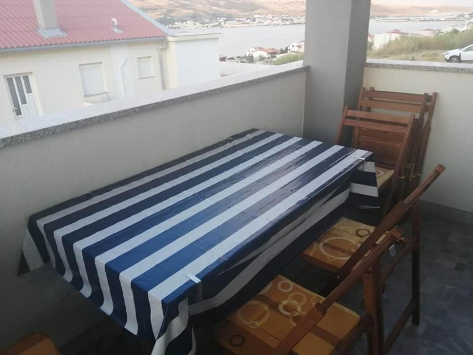 Apartmán Apartman Dora Pag Town Exteriér fotografie