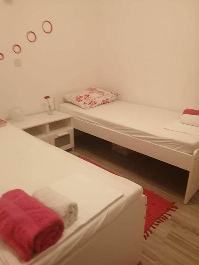 Apartmán Apartman Dora Pag Town Exteriér fotografie